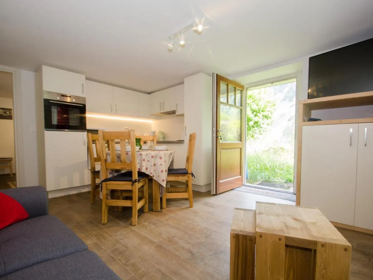 Charmant T3 Renove Avec Jardin, Parking & Wifi A Chamonix - Fr-1-343-206 Apartamento